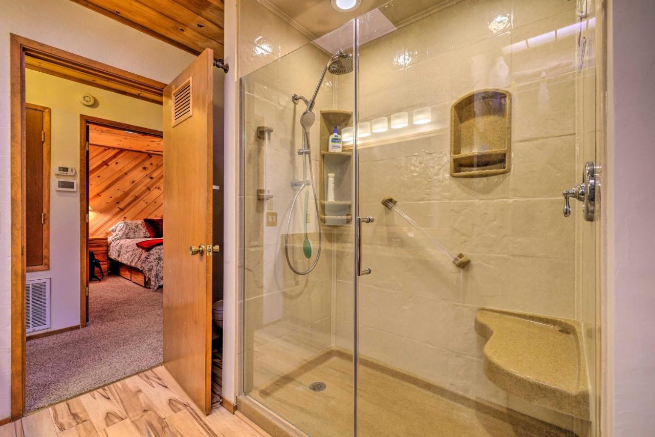 Quiet Twain Harte Cabin With Deck And Forest Views! エクステリア 写真