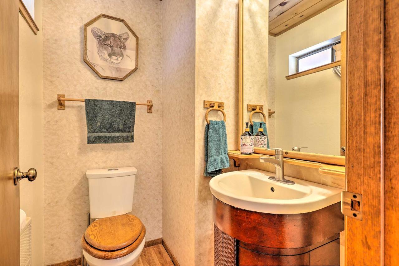 Quiet Twain Harte Cabin With Deck And Forest Views! エクステリア 写真