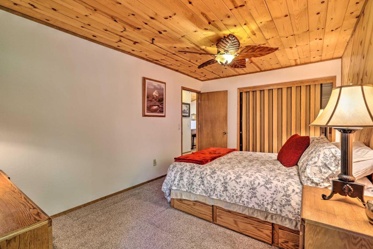 Quiet Twain Harte Cabin With Deck And Forest Views! エクステリア 写真